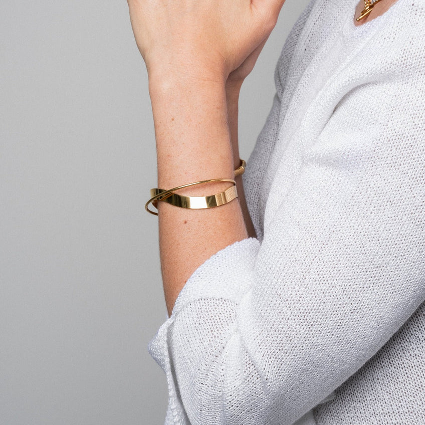 Pulseira entrelaçada Banhado a Ouro 18K