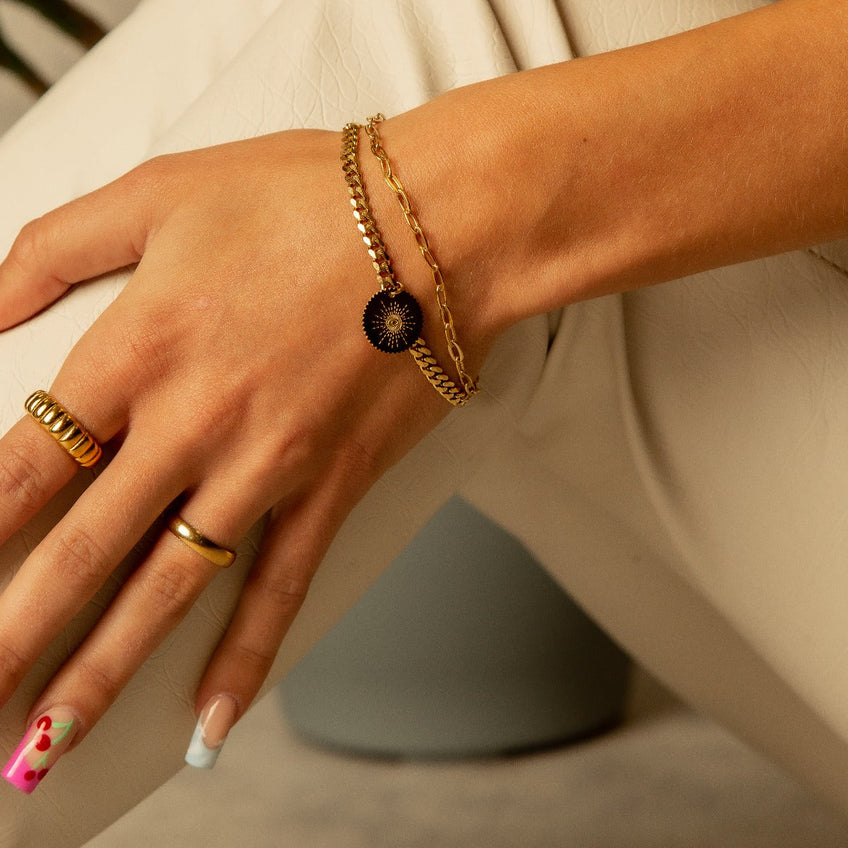 Anel solenne Banhado a Ouro 18K